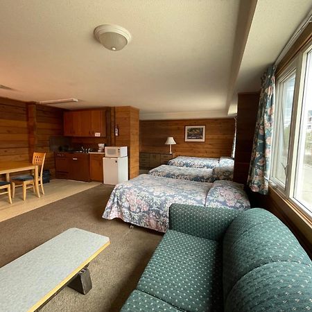 Raccoon Lodge Motel Sylvan Lake Exterior foto